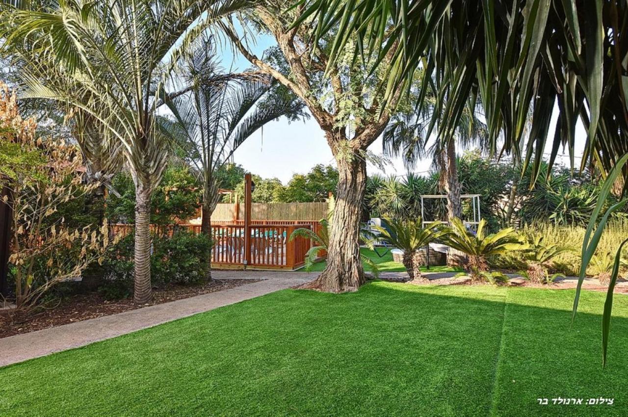 Вилла Hawaii Mansion Рош-Пинна Экстерьер фото