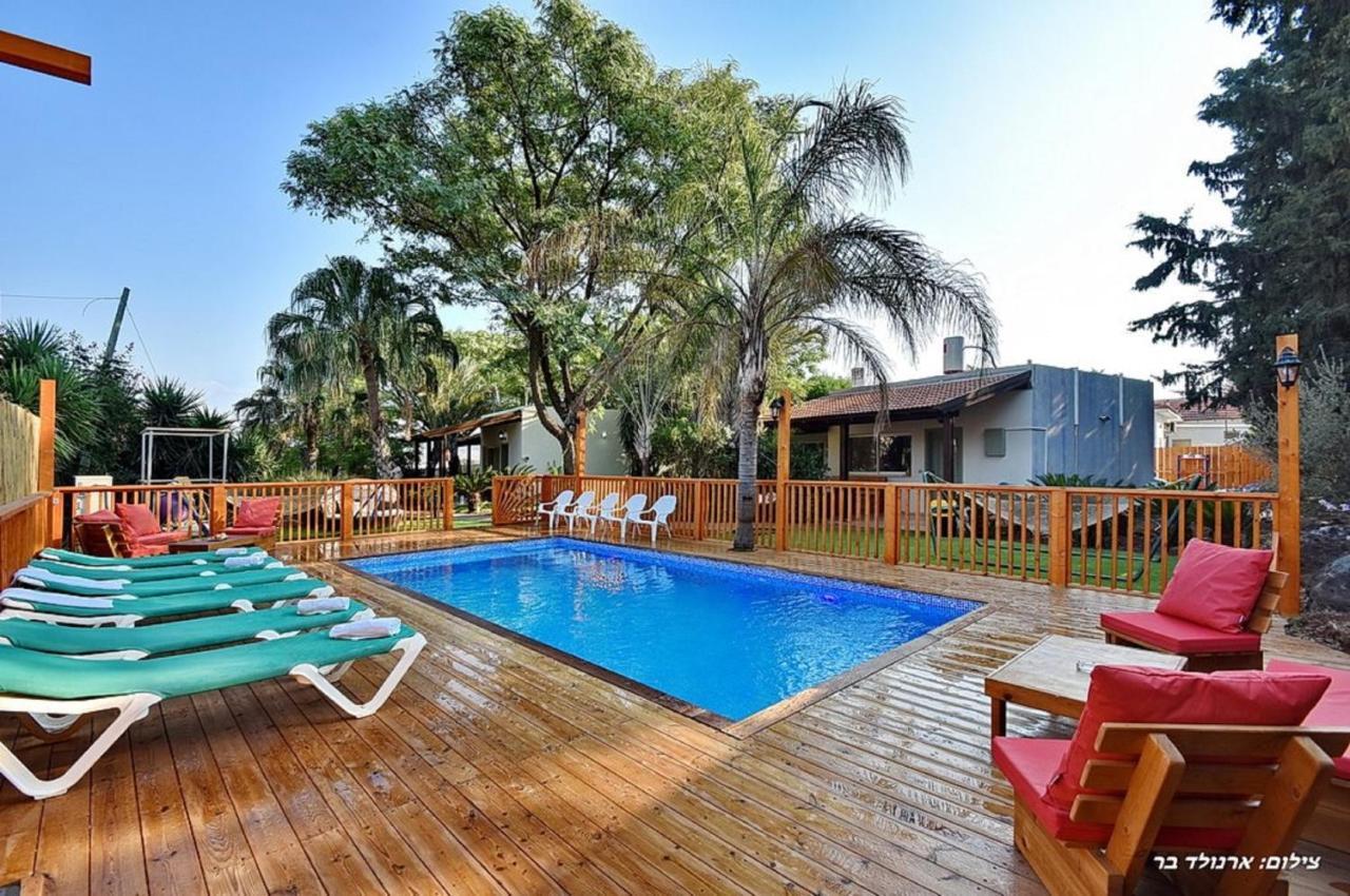 Вилла Hawaii Mansion Рош-Пинна Экстерьер фото