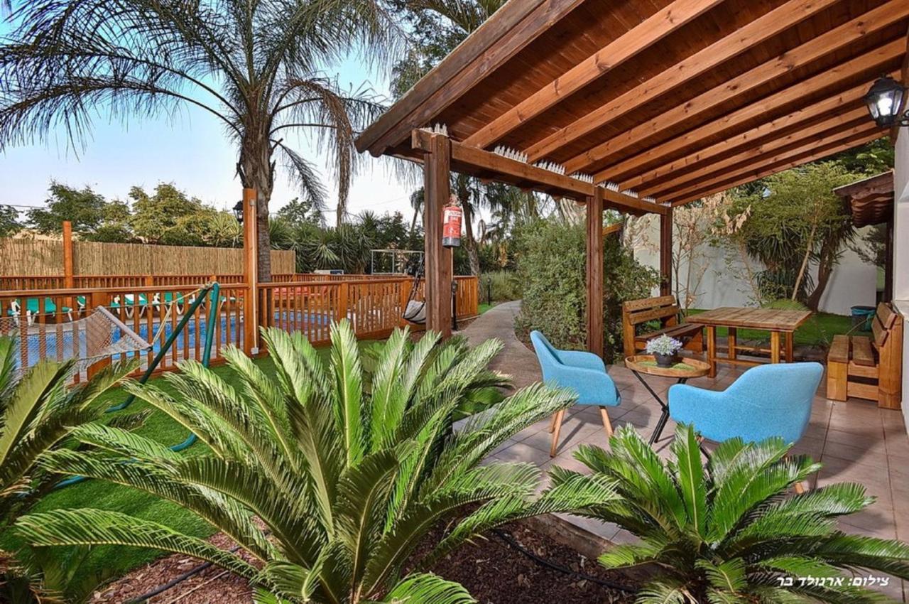Вилла Hawaii Mansion Рош-Пинна Экстерьер фото